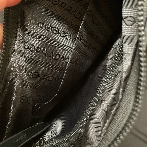 Prada Sleek Black Chain Shoulder Bag - Picture 4 of 8